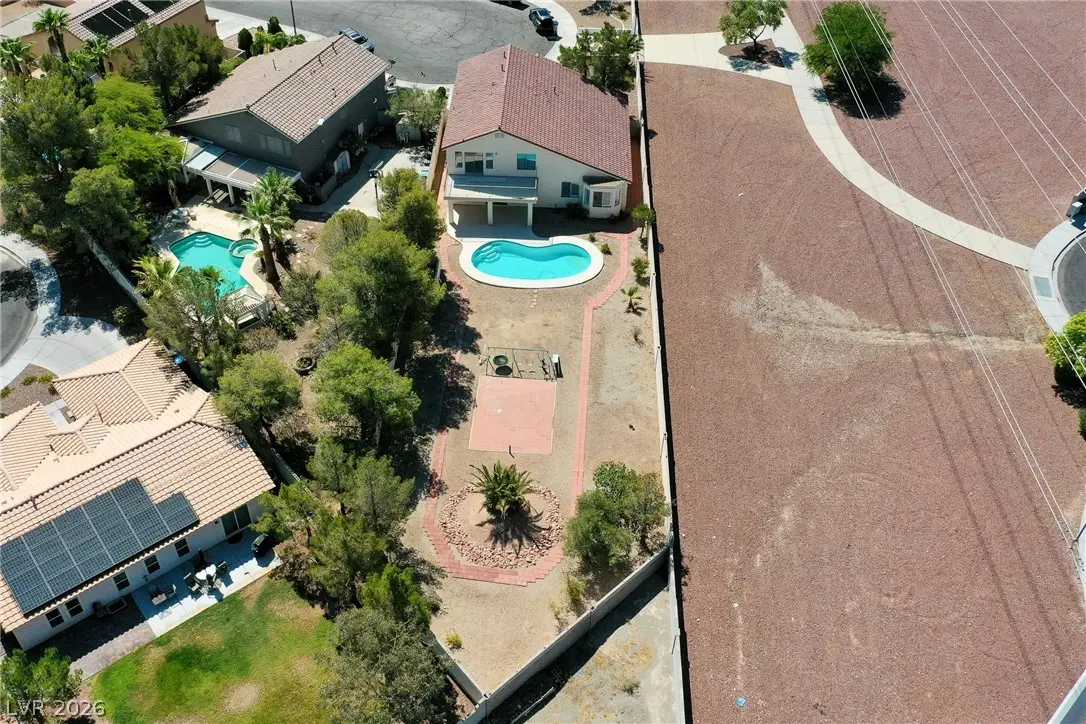 8332 Spring Arts Avenue, Las Vegas