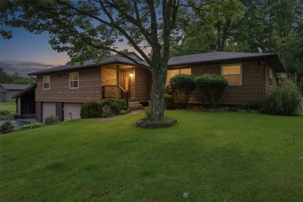 10 Braddock Drive , Wharton