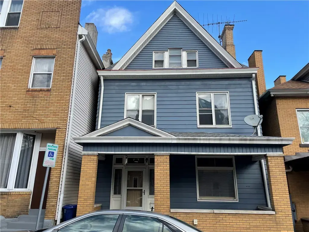 3884 East Street , Observatory Hill