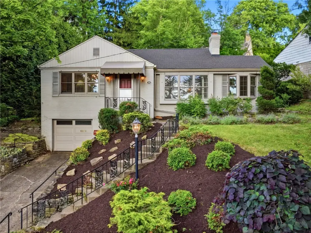 401 Neulon Avenue , Mt Lebanon