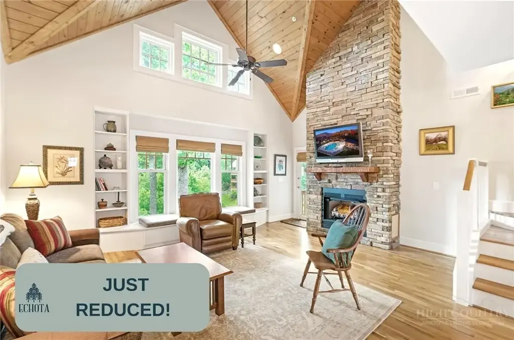 565 Peaceful Haven Drive # M-4, Boone