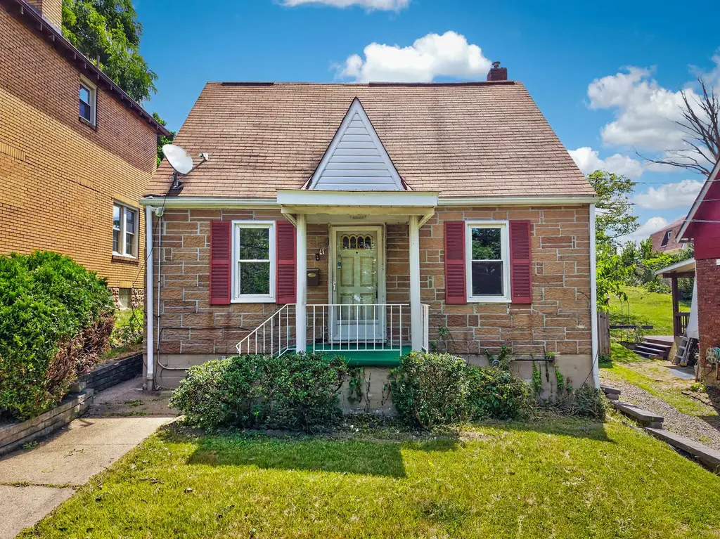 7722 Lloyd Avenue, Swissvale