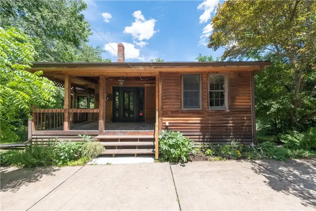 50 Center Avenue , West View