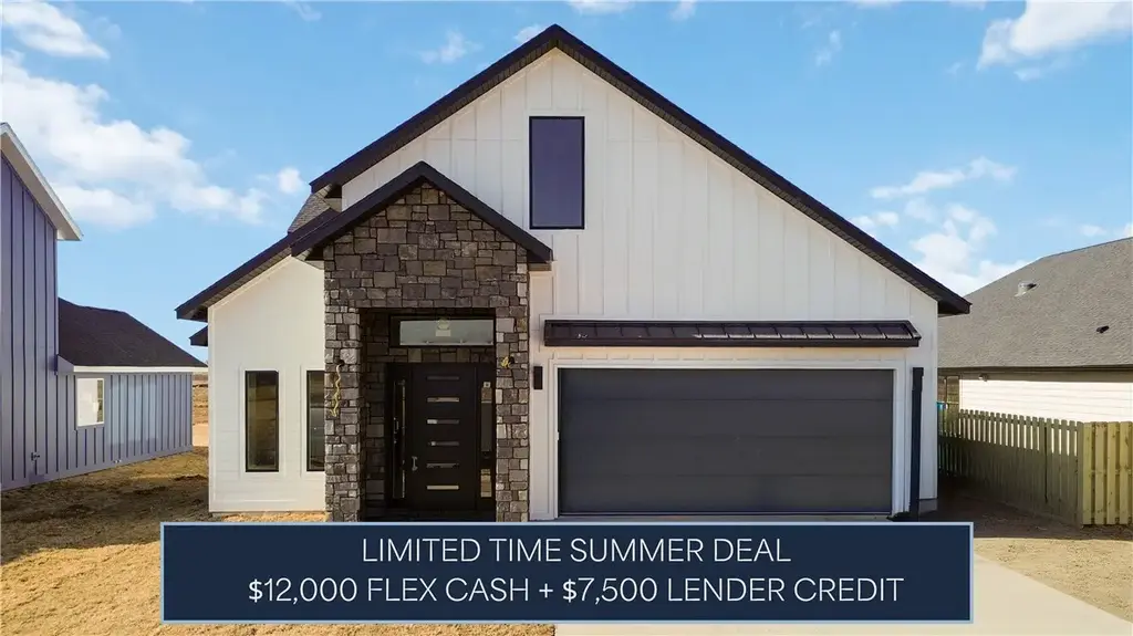 991 Thornwood Place, Centerton