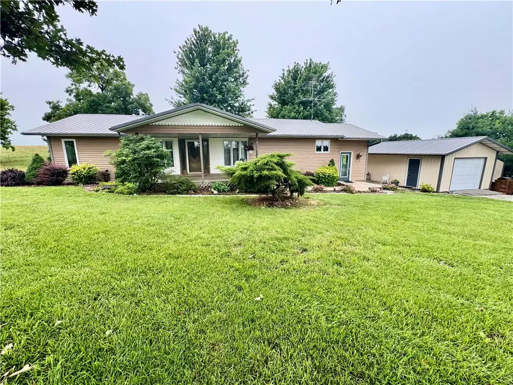 12459 Farm Road 1015, Exeter