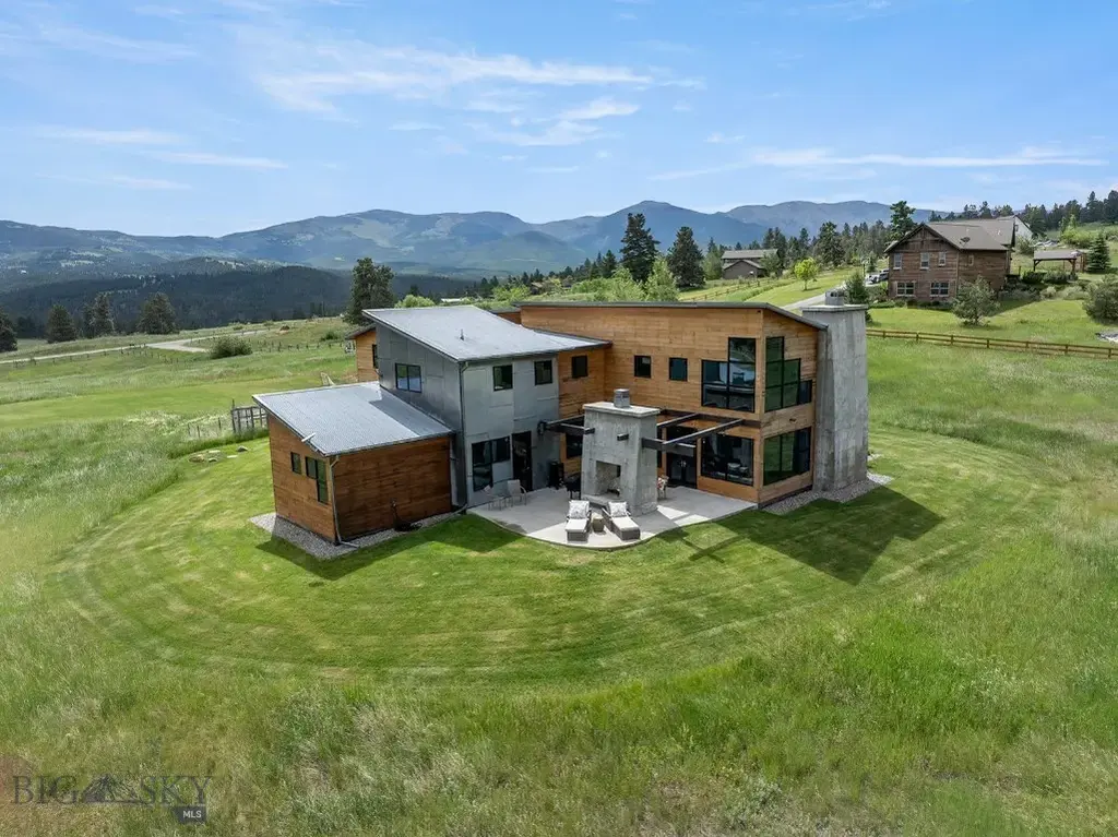 2 Finn Mountain Road, Montana City