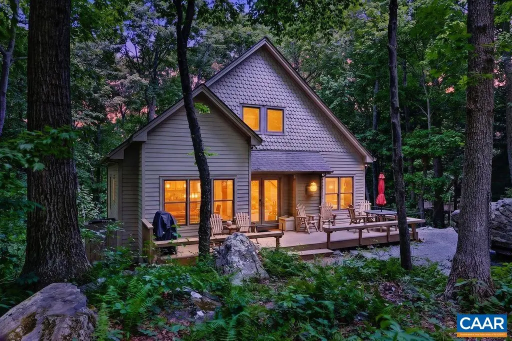 1300 Blue Ridge Dr, Wintergreen Resort