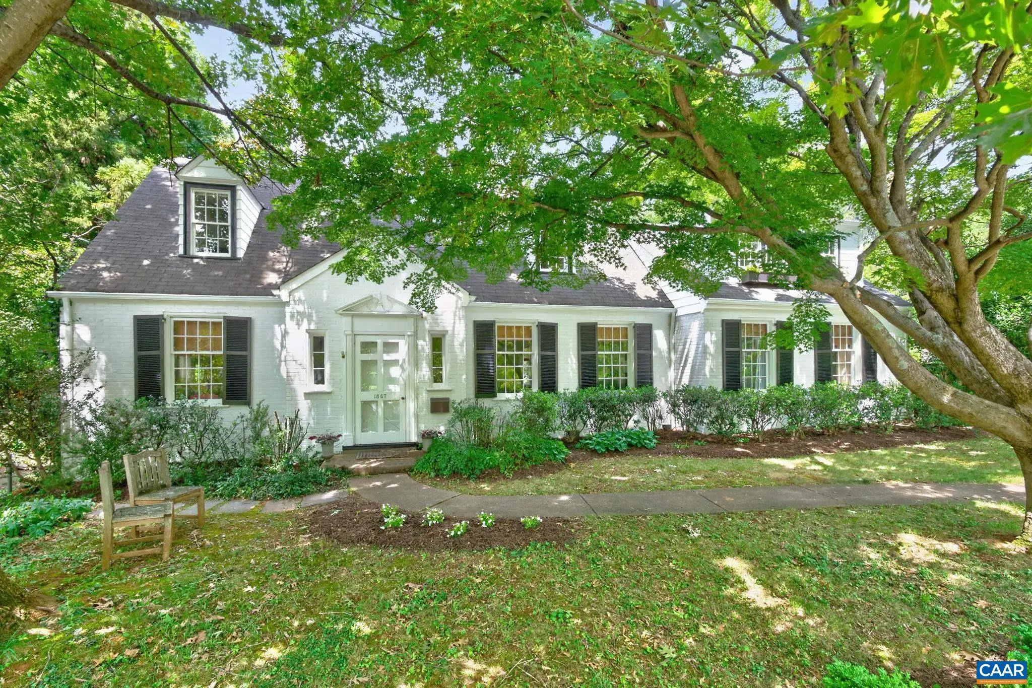 1847 Edgewood Ln, Charlottesville