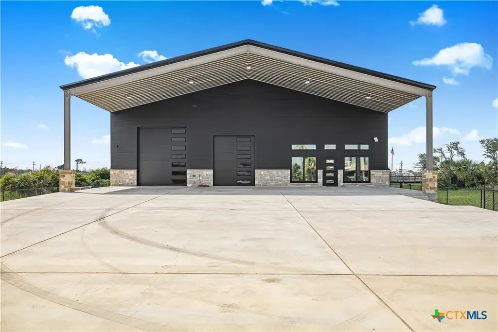 72 Southwind Drive, Port O'Connor