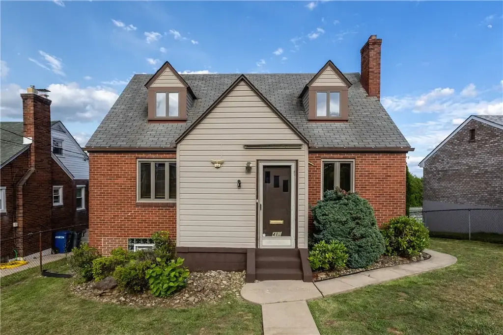 412 Phillips Avenue , Stowe
