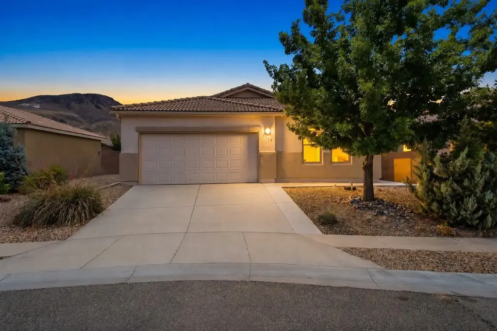 3319 Prairie Ridge Street Sw, Los Lunas