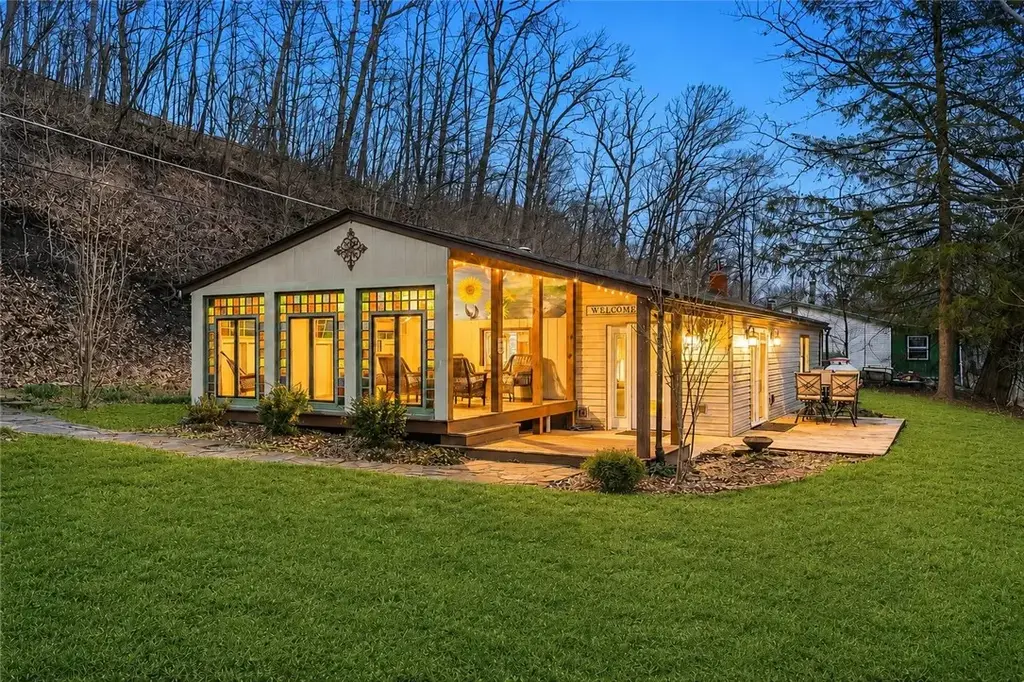 142 Twin Lakes Drive , Jackson