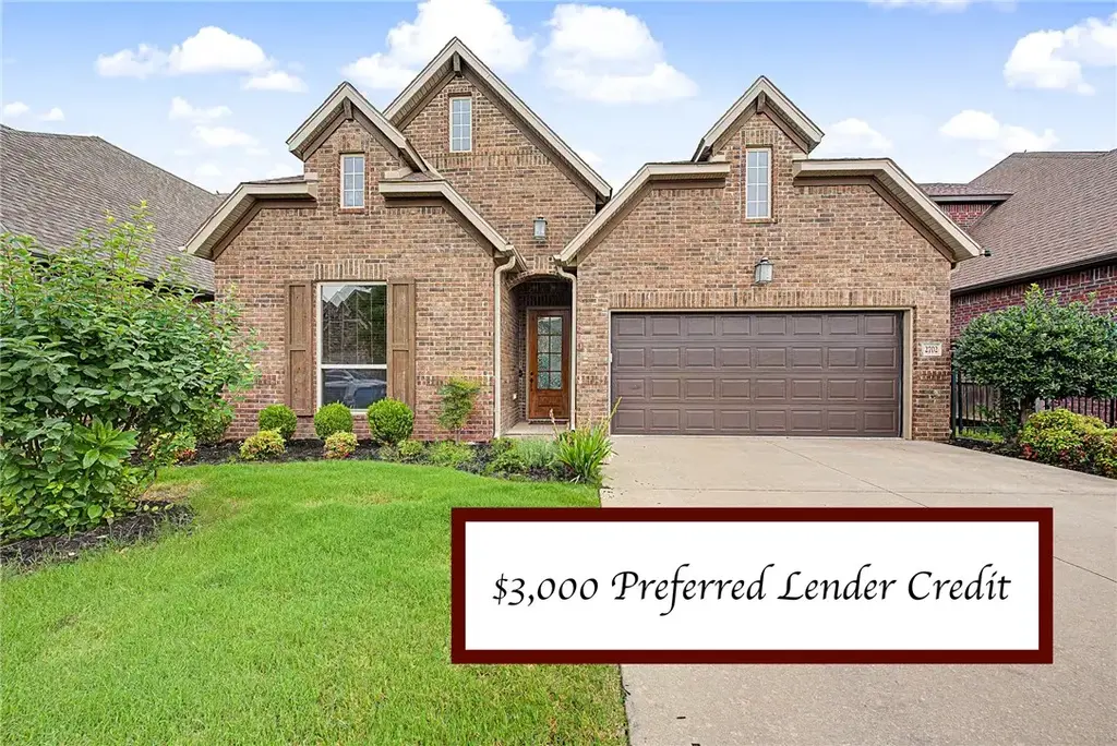 2702 Nottingham Avenue, Bentonville