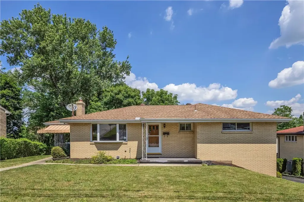 14001 Michael Drive , North Huntingdon
