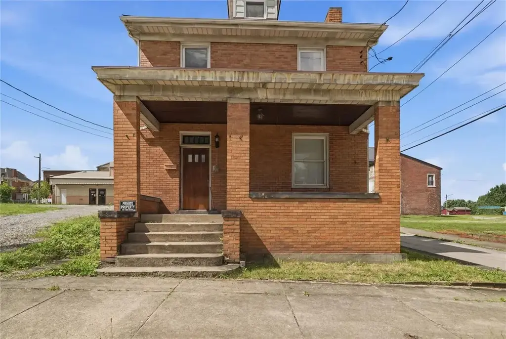 400 Spring Street , Brownsville