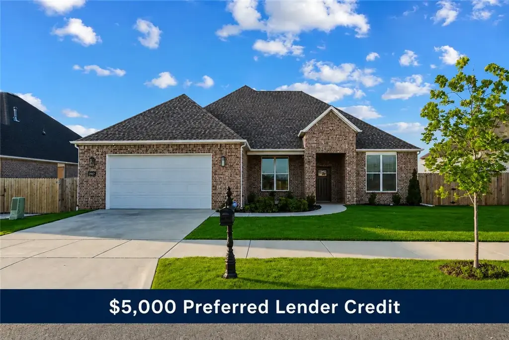 2967 N Grey Squirrel Drive, Fayetteville