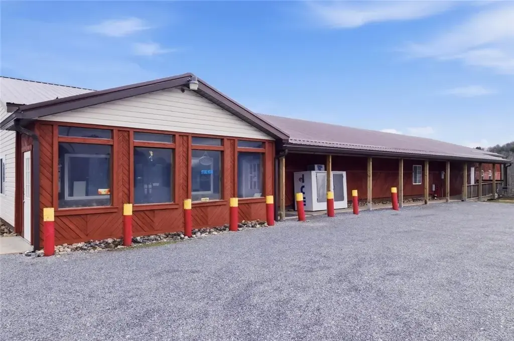 10458 Richardsville Road , Brookville Area School District