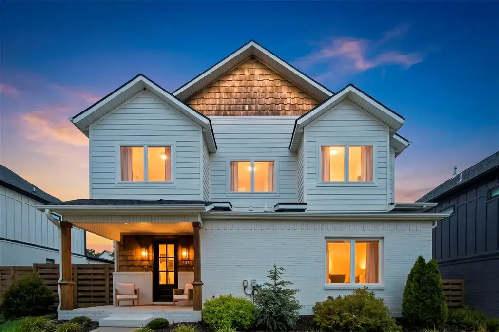 105 Nw Ozark Way, Bentonville