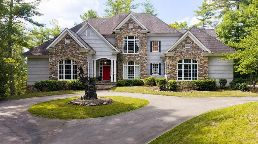 1356 Blue Valley Road, Highlands