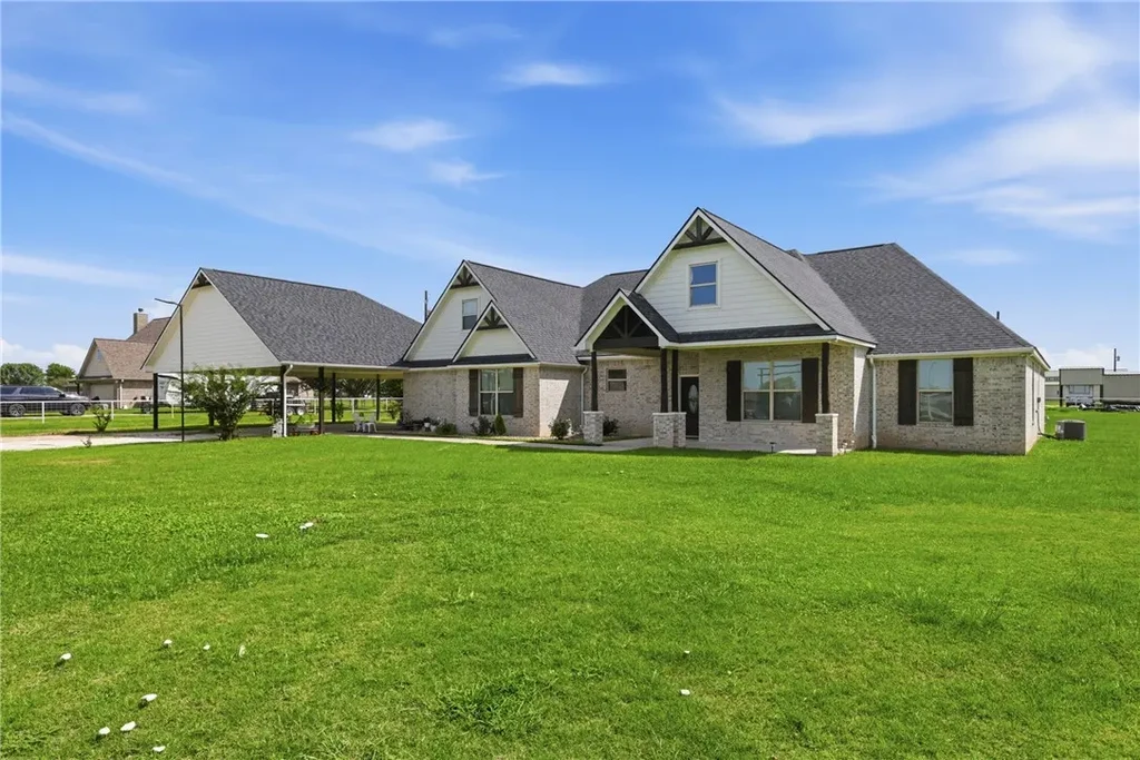 3553 N Country Drive, Bryan