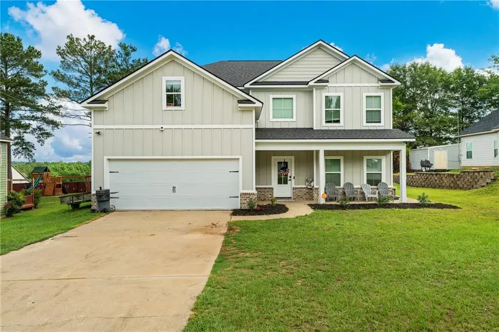 121 Blue Spruce Drive, Phenix City