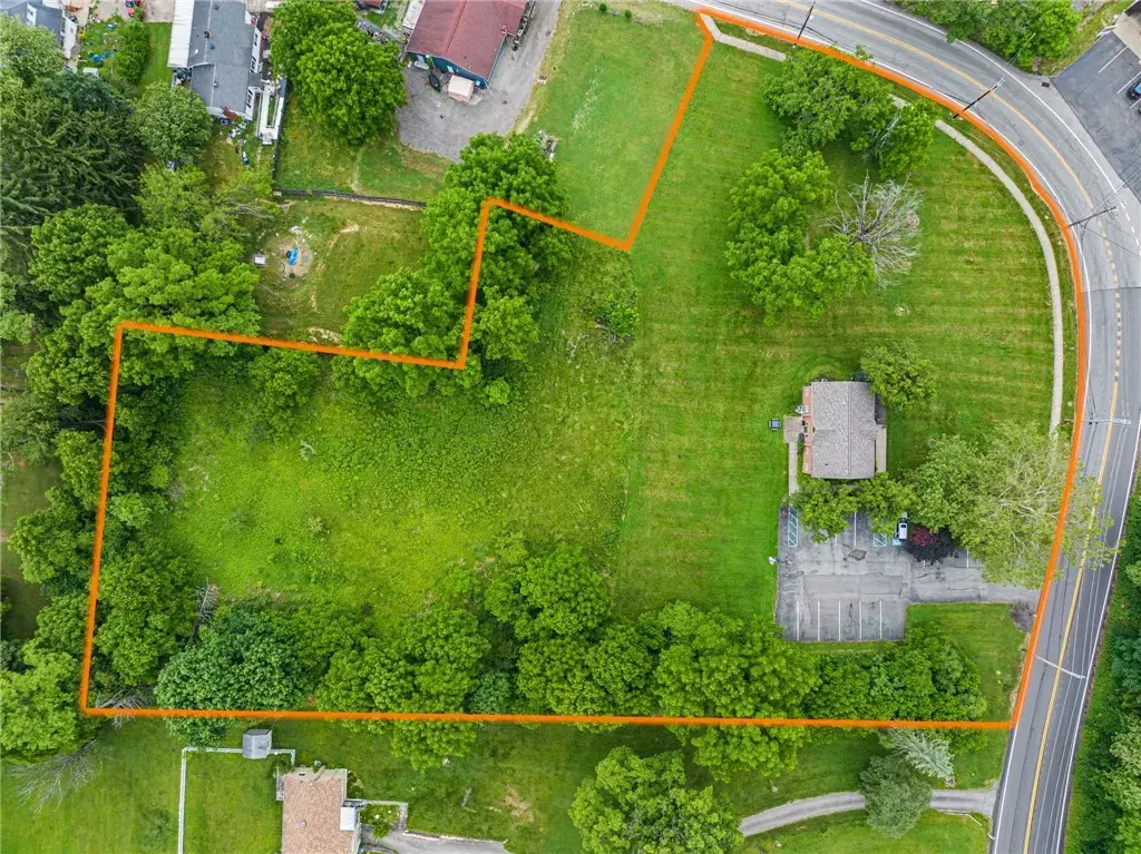 1841 Universal Road , Penn Hills
