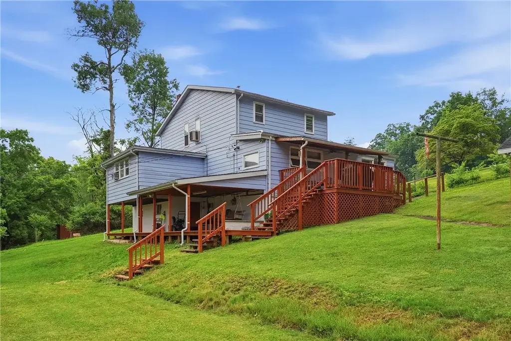 114 Gray Avenue , Winfield