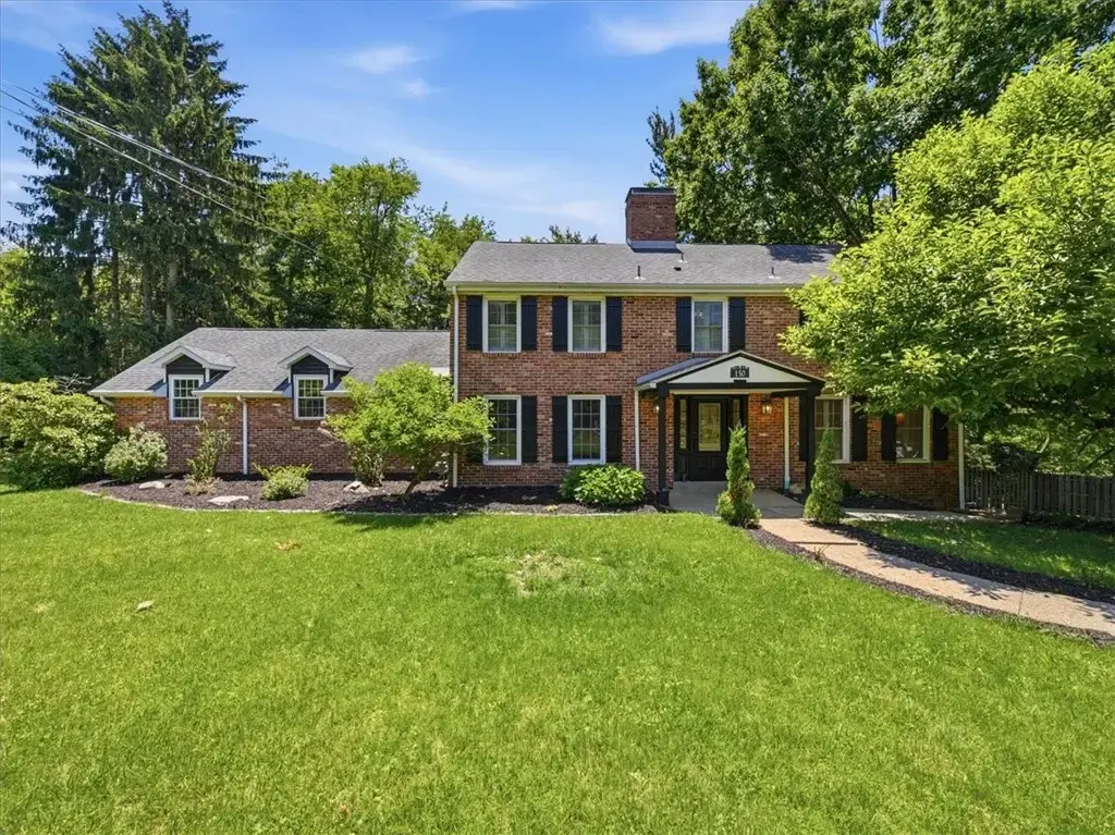 150 Maple Drive , Pine