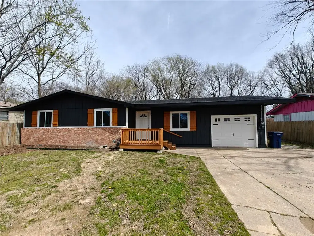 217 S Skilern Street, Siloam Springs