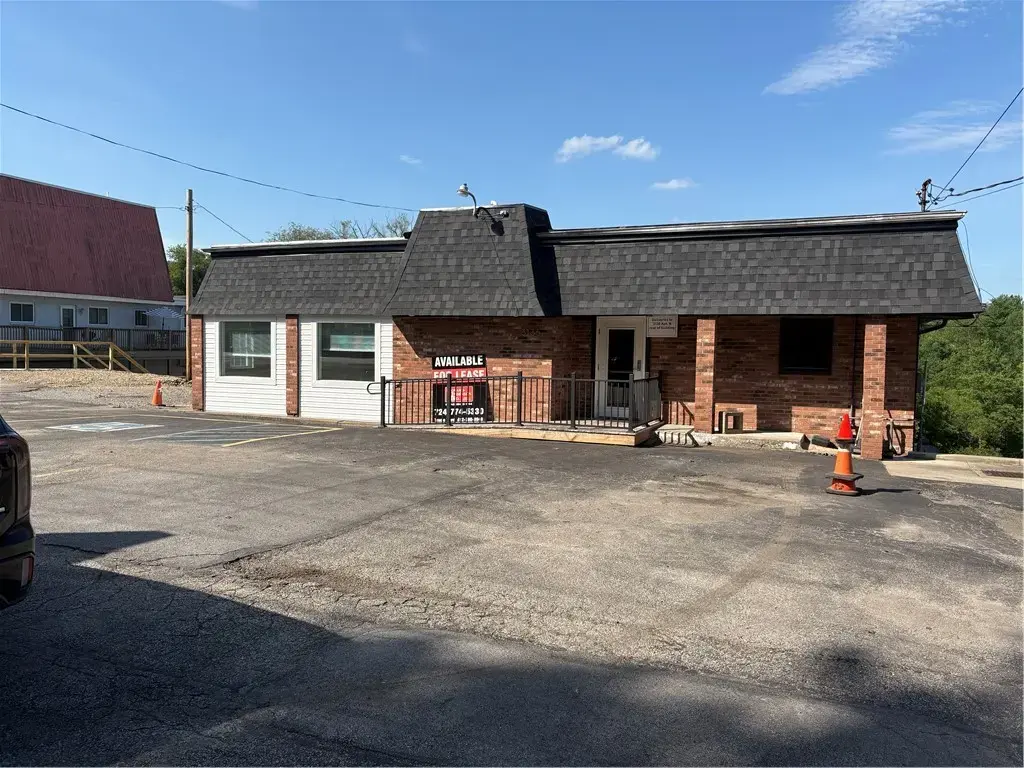 3136 Brodhead Road , Center