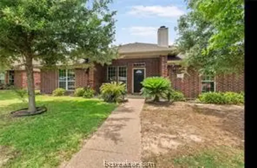 1515 Bluefield Court, College Station