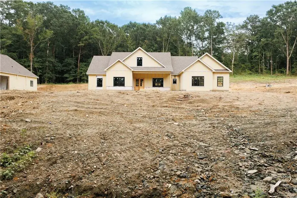 2187 Lee Road 281, Salem