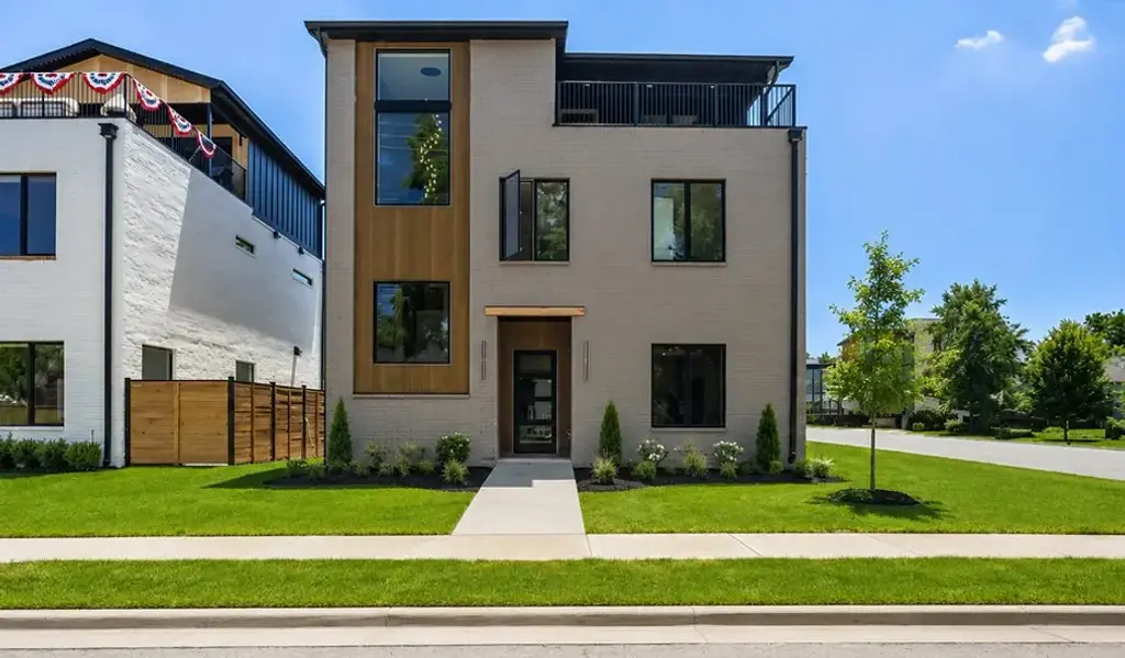 617 Sw 2nd Street, Bentonville
