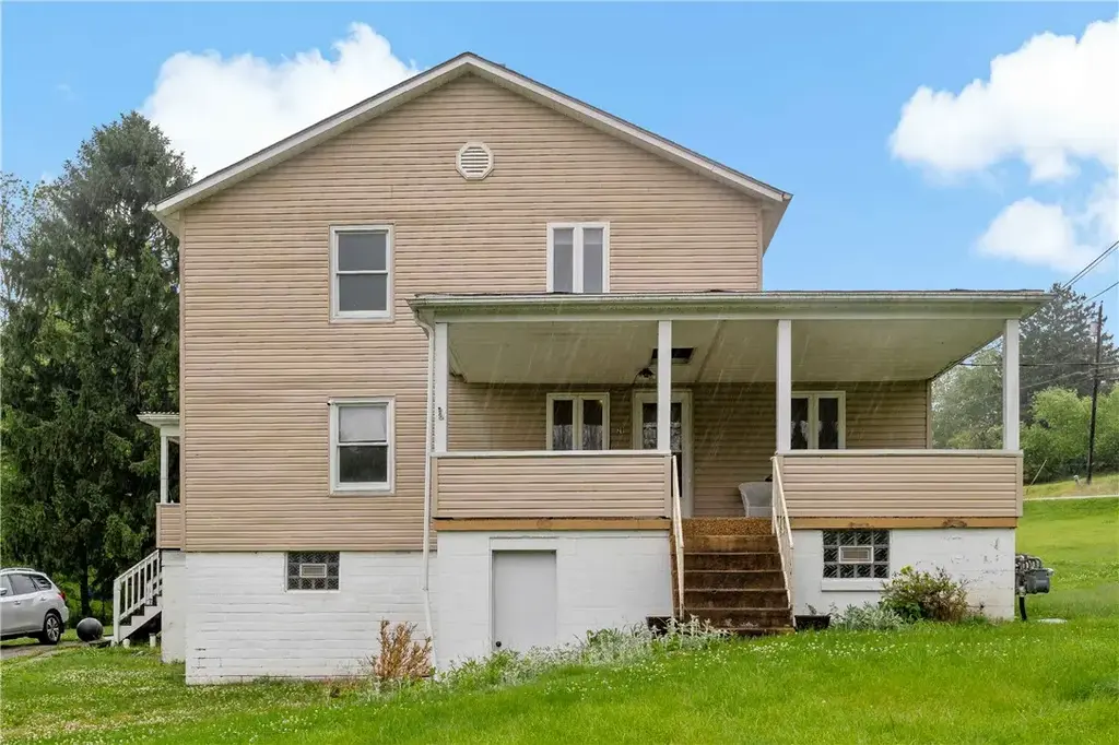 28 Peterson Street , Avella