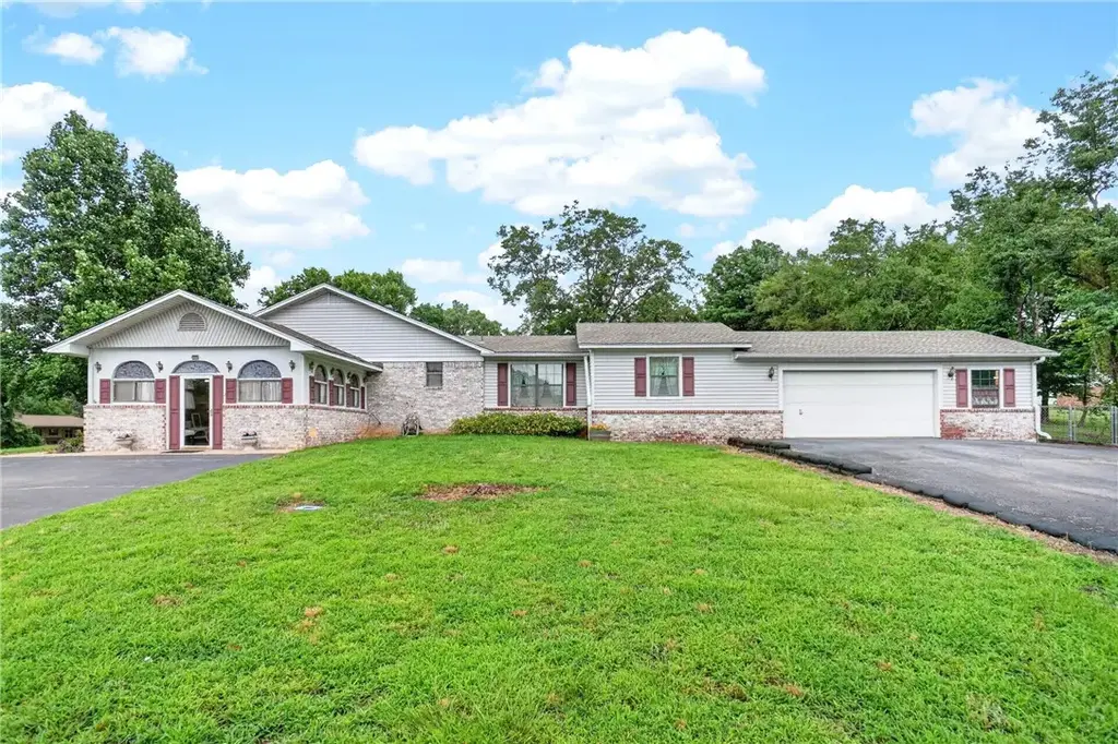20 Bakers Creek Road, Russellville