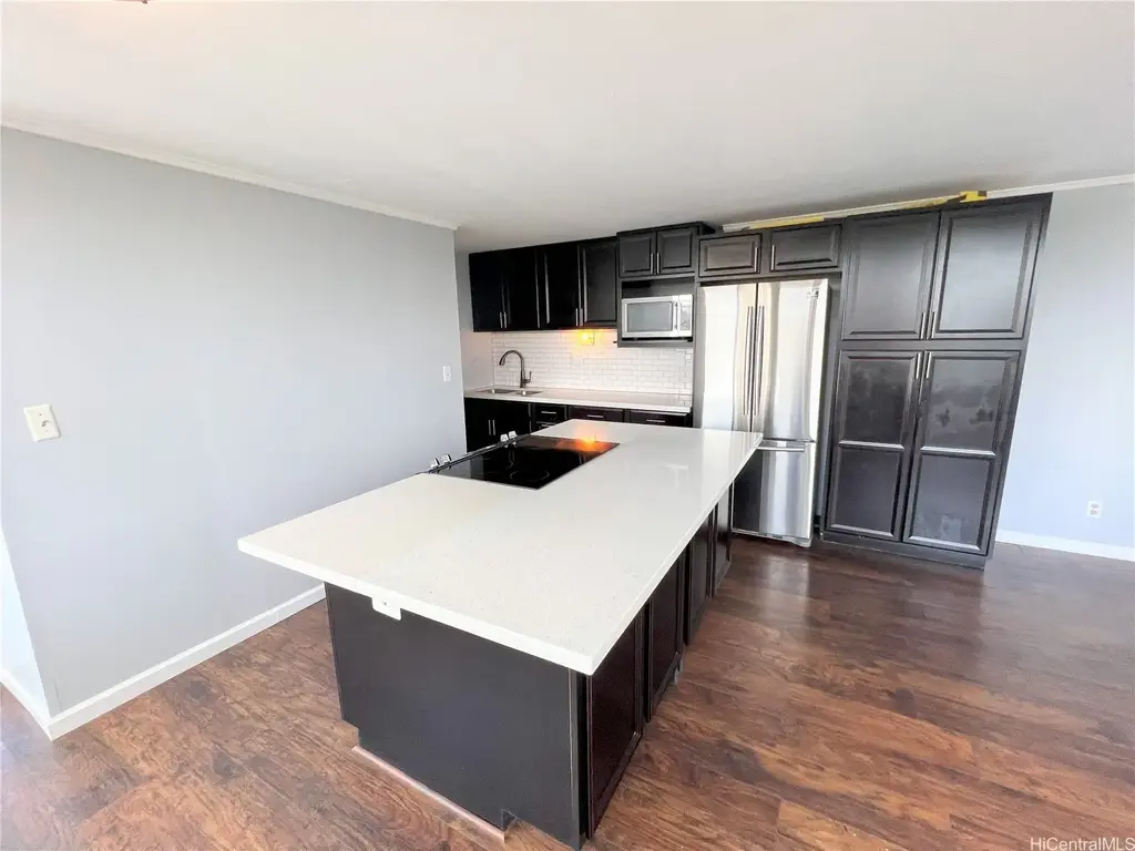 1060 Kamehameha Highway # 1206a, Pearl City