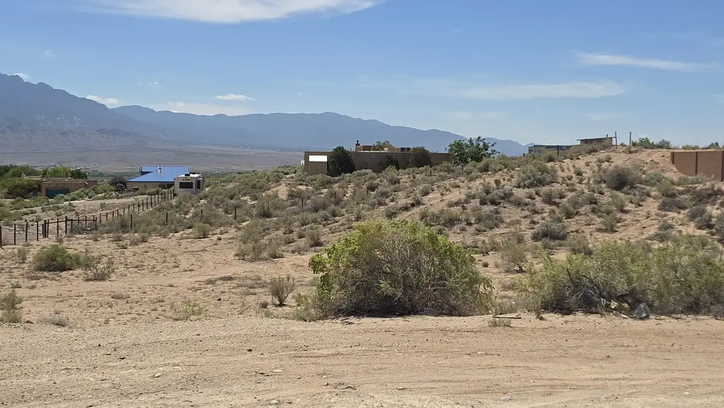 916 Saratoga Drive Ne, Rio Rancho