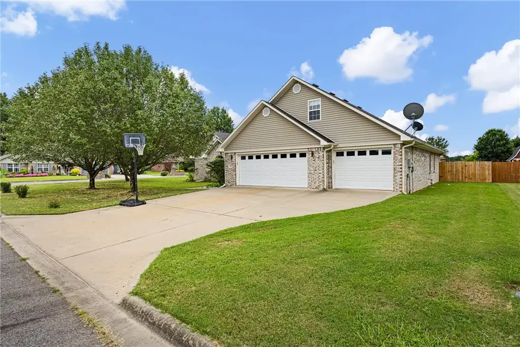 101 Cheyenne Lane, Clarksville