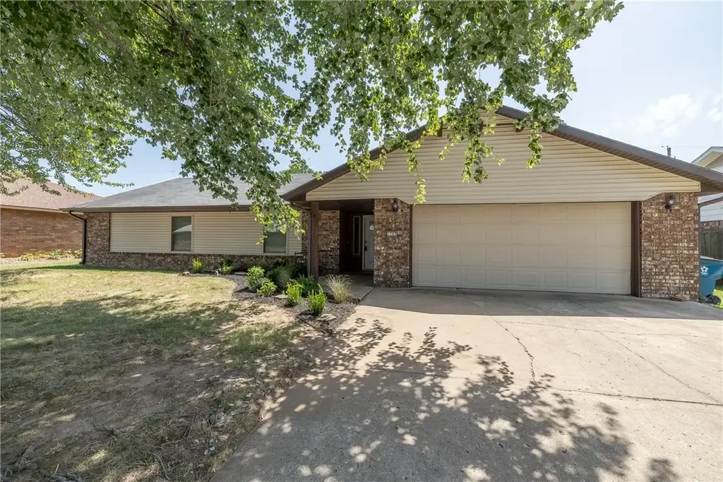 1703 Se P Street, Bentonville