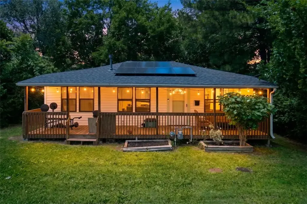 1505 N Garland Avenue, Fayetteville