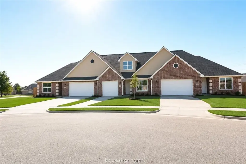 2012 Reagan Court, Bryan