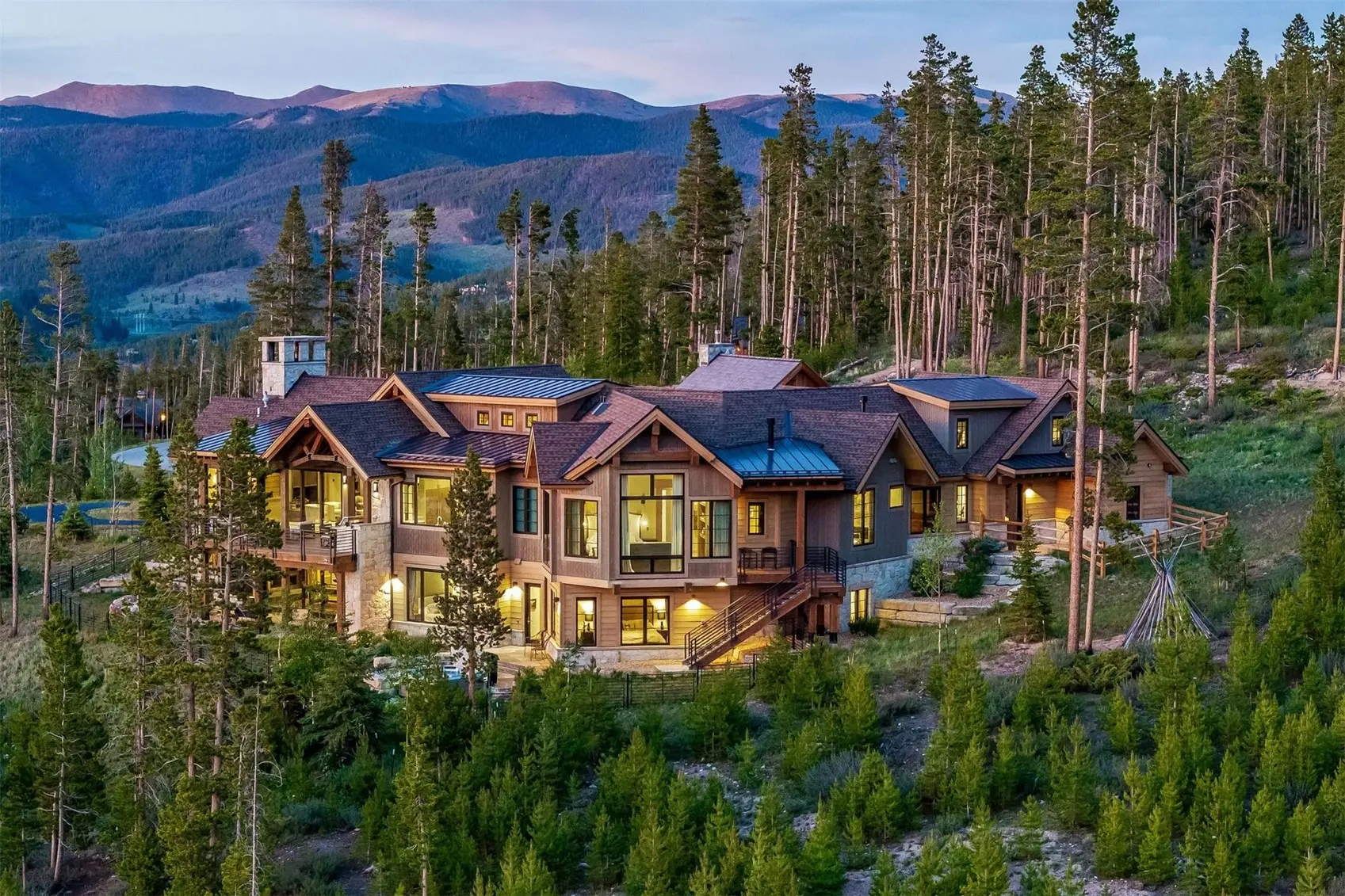166 Golden Age Drive, Breckenridge