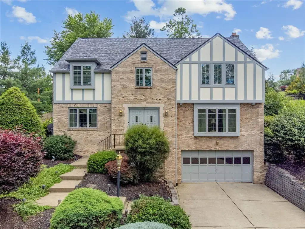 95 William Drive , North Strabane