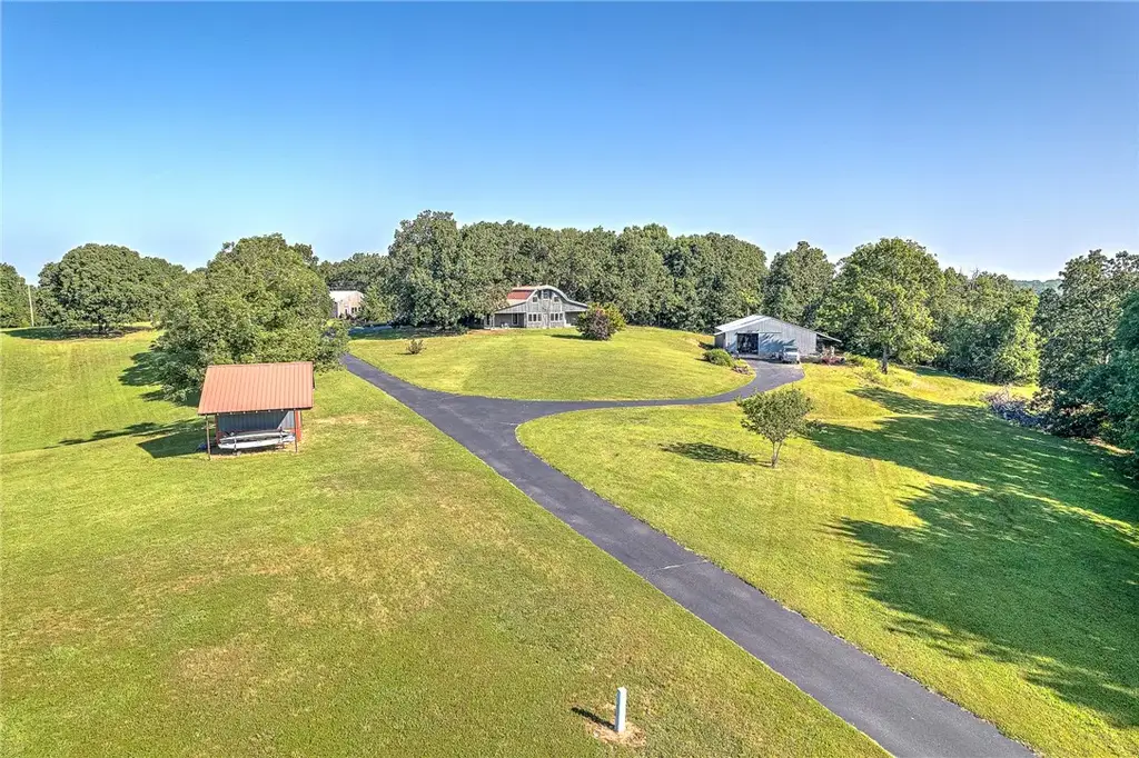 9897 Almosta Road, Decatur