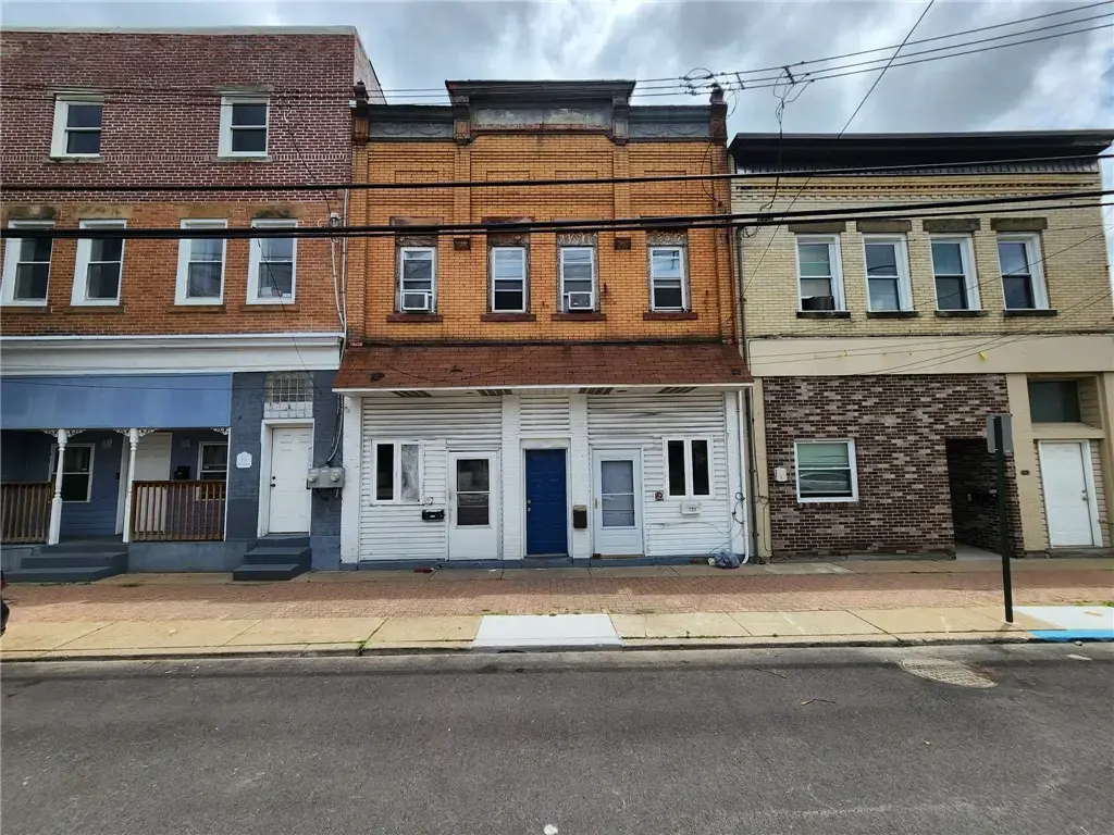 721 Monongahela Avenue , Glassport