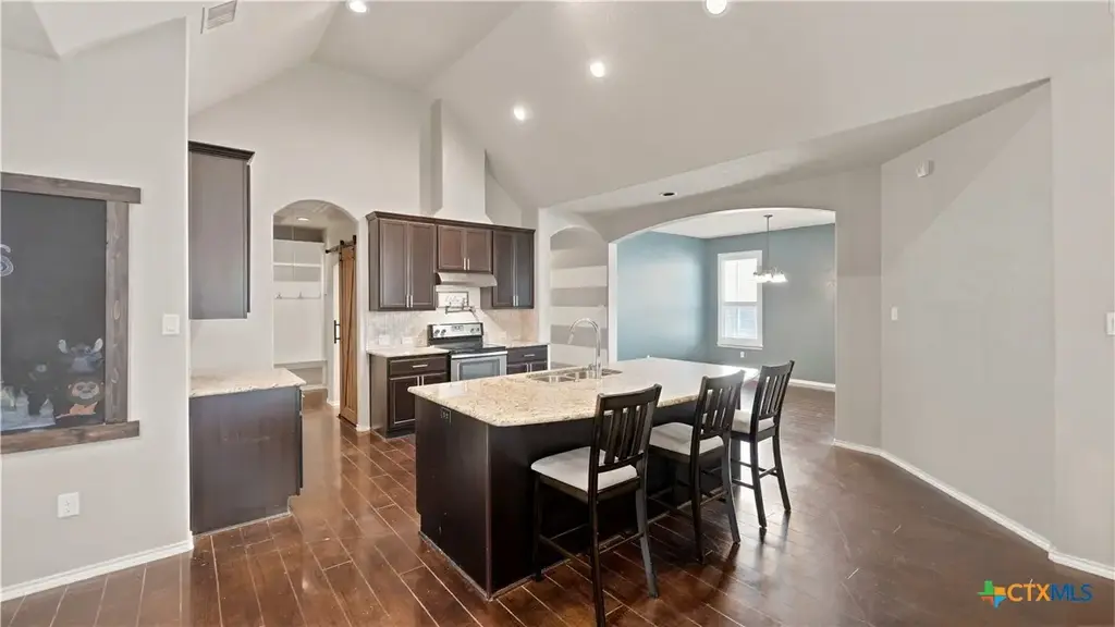 2083 Western Pecan, New Braunfels