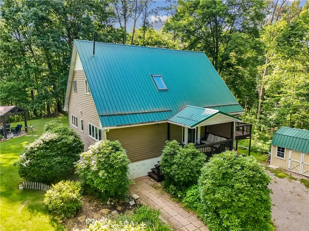 32 Woodlawn Drive , South Buffalo