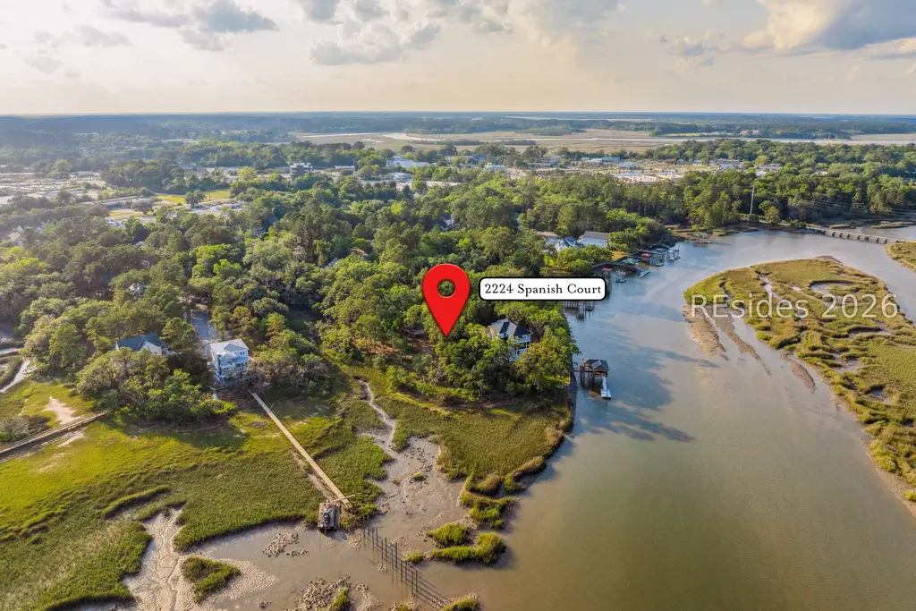 2224 Spanish Court, Beaufort