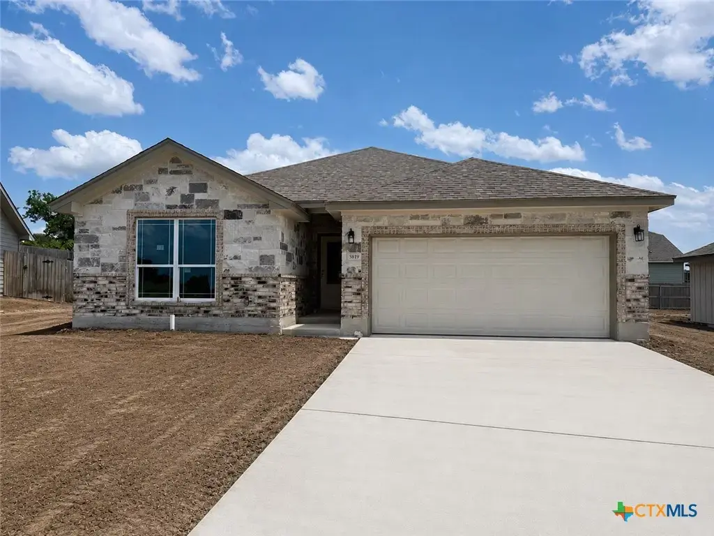 3819 Leming Court, Temple
