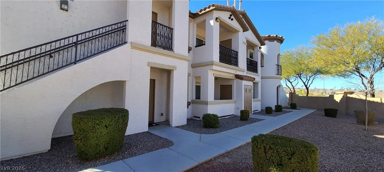 50 Aura De Blanco Street 16101, Henderson
